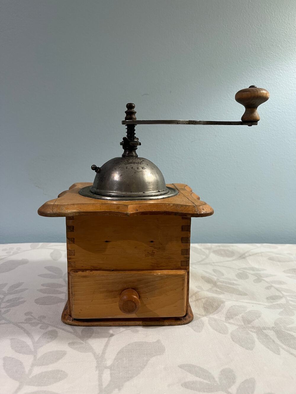 Vintage Leinbrocks Ideal German Coffee Grinder D.R.G.M. Wood Box Mill Hand Crank